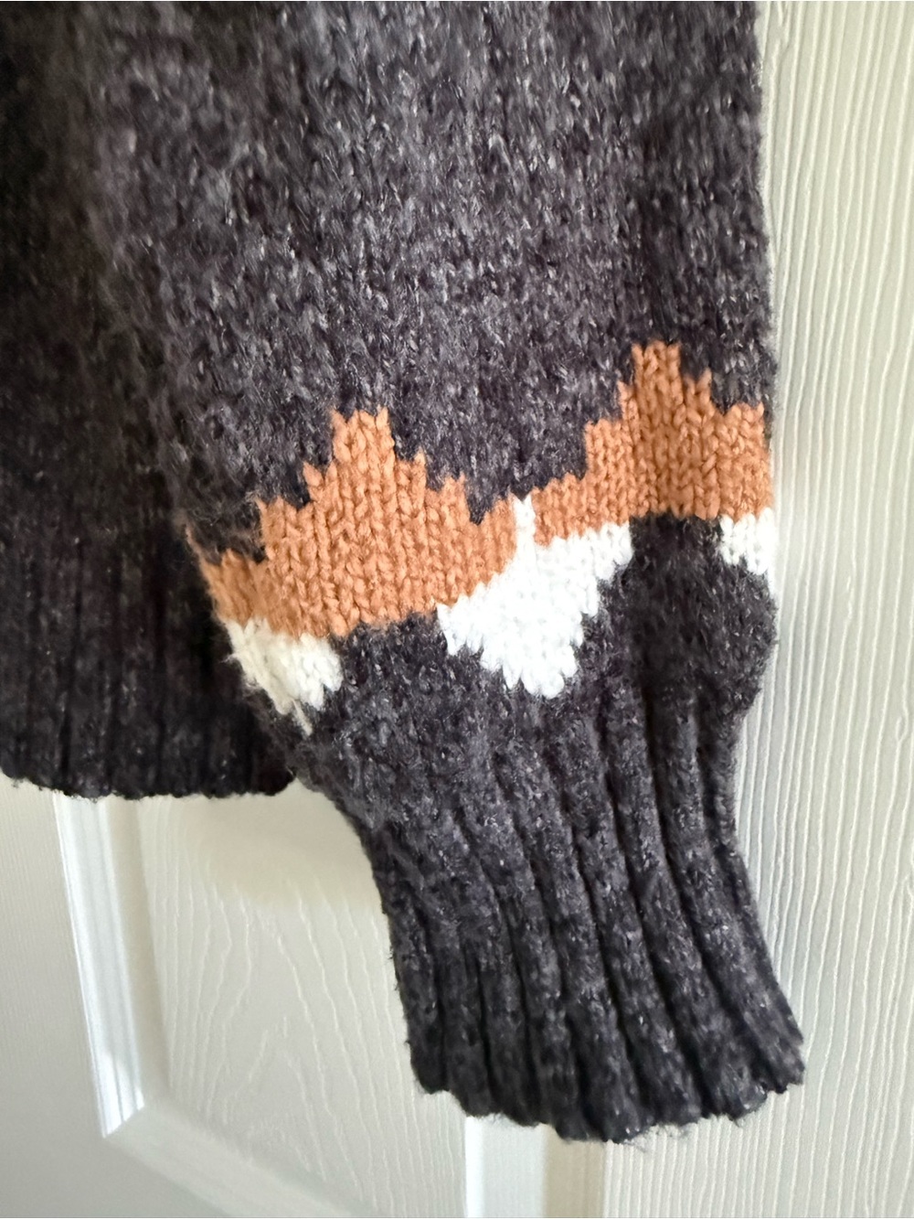 Mock Neck Pullover - Picture 2 of 4